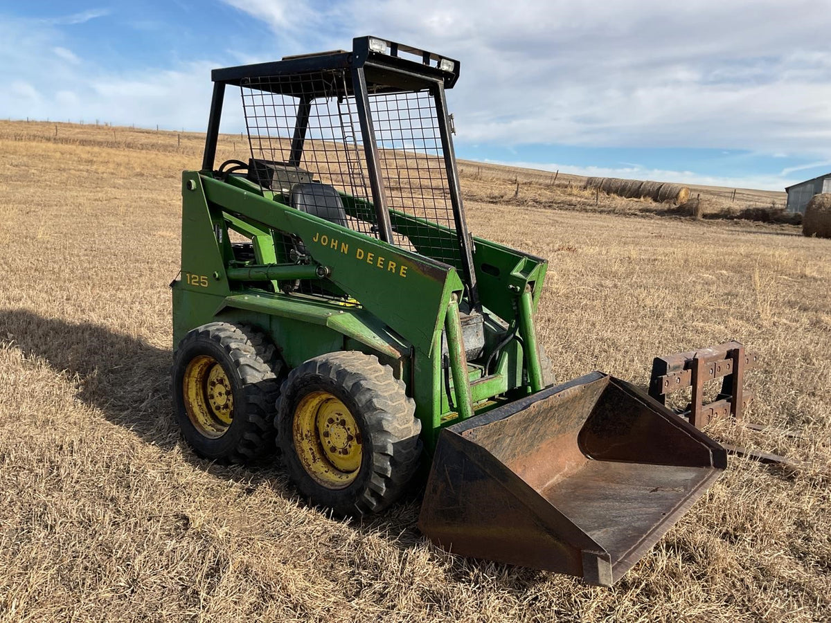 John Deere 125 Skid Steer Parts Manual PC1588 Heavy Equipment Manual john-deere-125-skid-steer-parts-manual-pc1588-heavy-equipment-manual