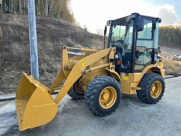 DOWNLOAD CATERPILLAR 902C2 COMPACT WHEEL LOADER OPERATION AND MAINTENANCE MANUAL YKT