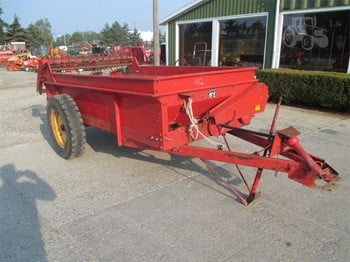 Massey Ferguson 110, 130 Spreader Parts Manual - Download PDF