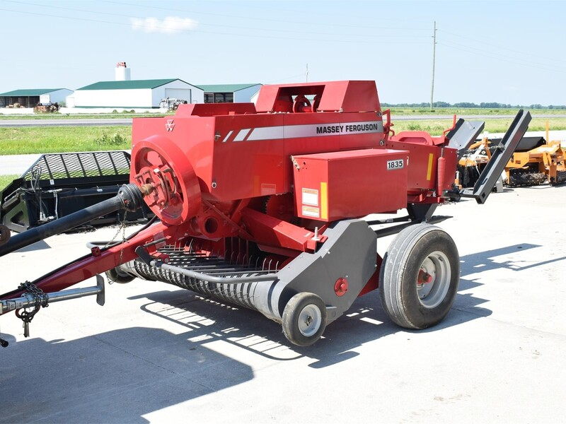 Massey Ferguson 1835 Rectangular Baler Parts Manual - Download PDF