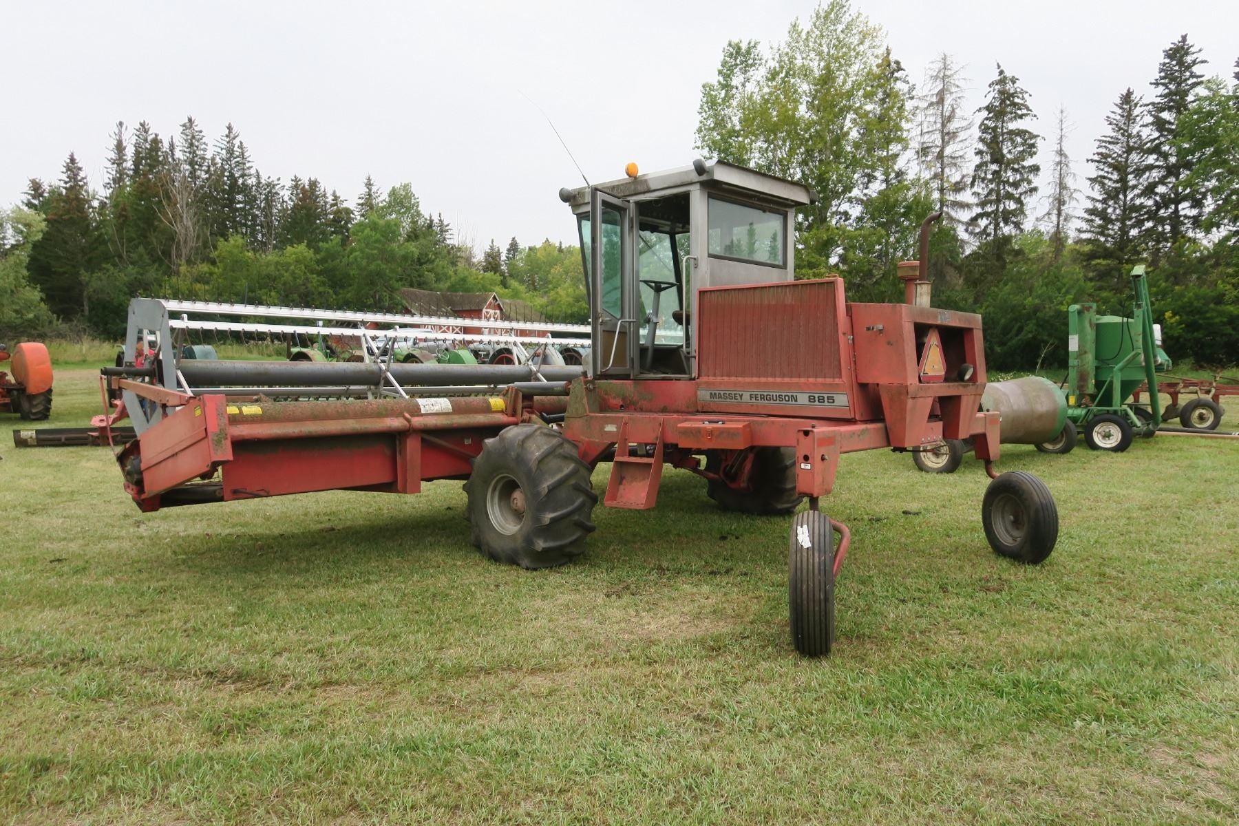 Massey Ferguson 885 SP Swather Parts Manual - D... – Heavy Equipment Manual