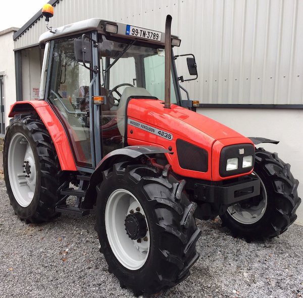 Massey Ferguson MF 4225 / 4235 / 4240 Tractor Parts Manual - PDF Download