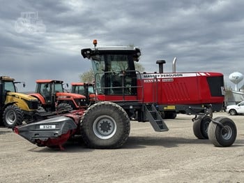 Massey Ferguson WR9740 Windrower Tractor Parts Manual - Download PDF