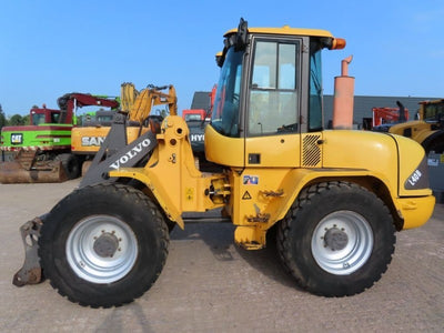 Volvo L40 Compact Wheel Loader Parts Manual