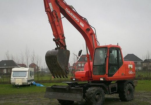 1999 Doosan Solar 130W-V Wheeled Excavator Workshop Service Repair Manual