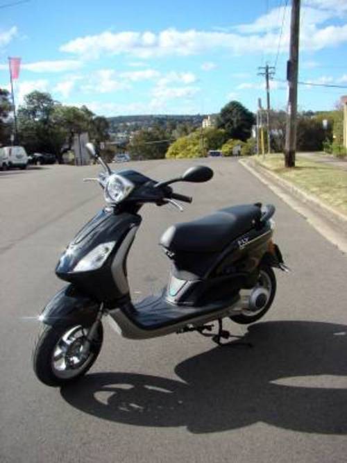 2009 Piaggio Fly 125 150 4T Service Repair Manual Download