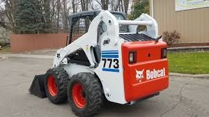 Download Bobcat 773 Operator and Maintenance Manual