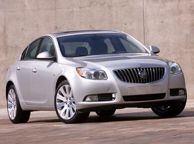 Buick Regal 2011 Owners Manual