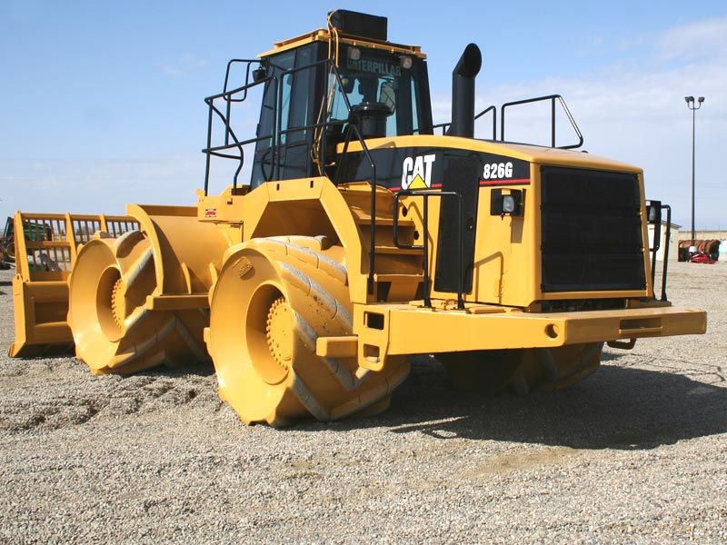 CATERPILLAR 826G LANDFILL COMPACTOR OPERATION AND MAINTENANCE MANUAL
