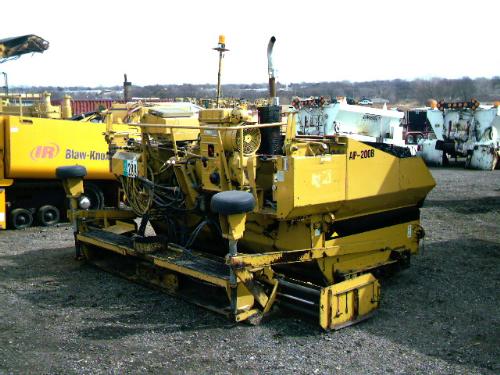 CATERPILLAR AP-200B ASPHALT PAVER OPERATION AND MAINTENANCE MANUAL