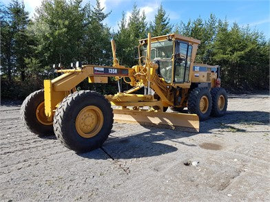 Caterpillar 135H MOTOR GRADER Spare Parts Catalog Manual AMX