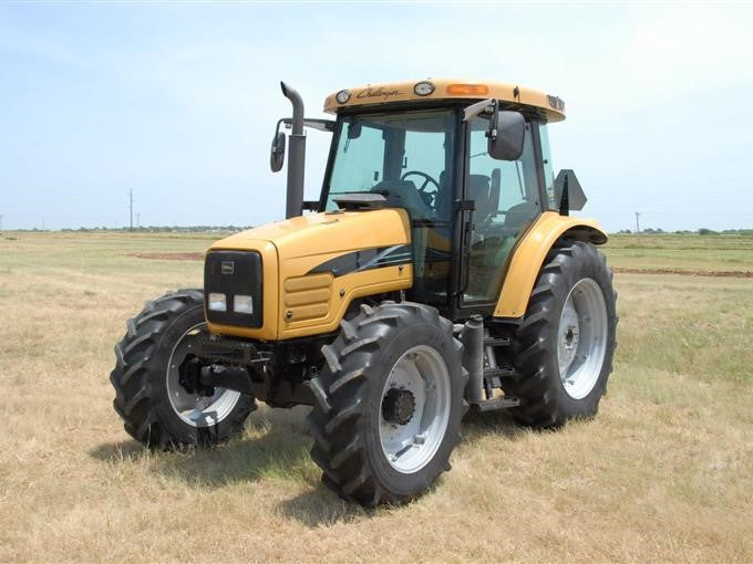 Challenger MT465B Tractor (Fr) (1637474) Parts Manual Instant Download