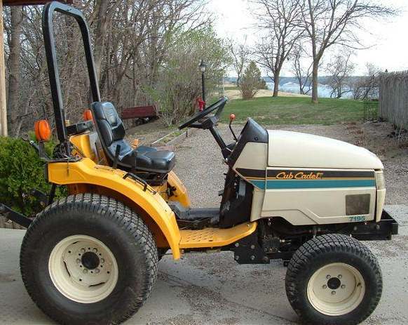 Cub Cadet 7273 7274 7275 7300 7305 Compact Tractor Workshop Service Repair Manual