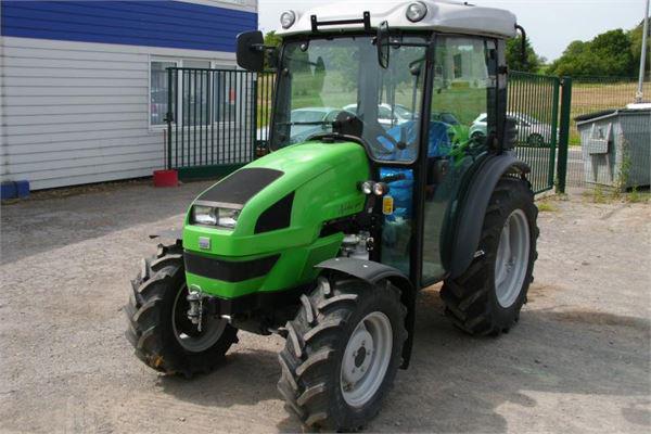DEUTZ FAHR 210, 220, 230 AGROKID USE AND MAINTENANCE MANUAL