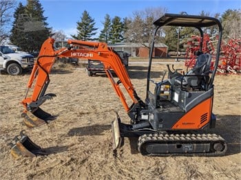 DOWNLOAD HITACHI EX17U Excavator (EM1L3-NA3-1) Operator Manual SN 210135-UP