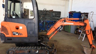 Doosan DX15 DX18 Crawler Excavator Service Shop Manual K1043970AE
