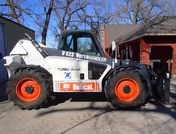 Download 2006 Bobcat V623 Versa HANDLER Parts Manual 367111001 & Above