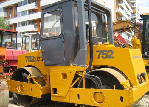 Download Vibromax 752C Tandem Drum Roller Workshop Service Repair Manual SM71001