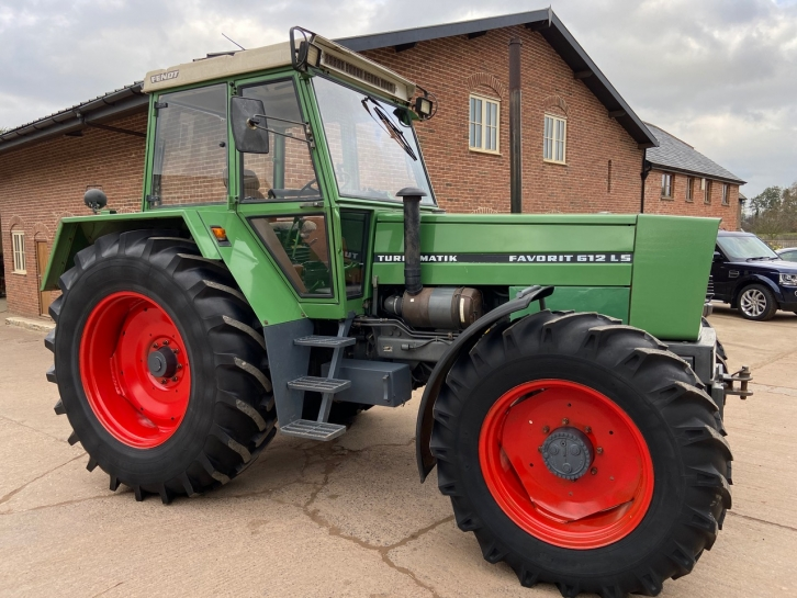 Fendt 612 Favorit Tractor (283 00001-99999) Parts Manual Download