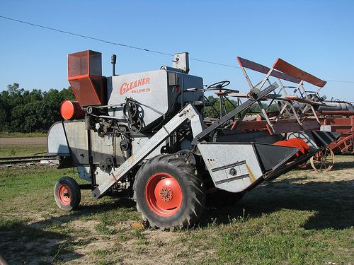 Gleaner B Rice Special Combine Parts Manual PDF
