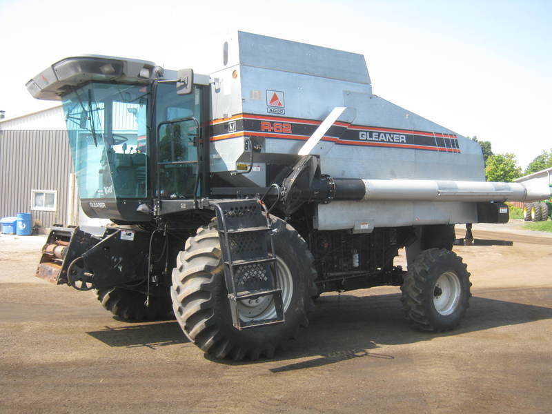 Gleaner R62 (Eff Sn 63001-68000) R72 (Eff Sn 73001-78000) Combine Parts Manual PDF