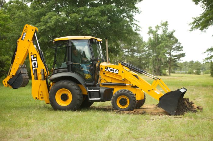 JCB 214, 3CX - 14, 215, 3CX - 15, 215E, 3C - 15, 217, 3CX - 17, 214S, 4CX - 14, 215S, 4CX - 15, 217S, 4CX - 17 Backhoe Loader Operator Manual {9801-9197-9}