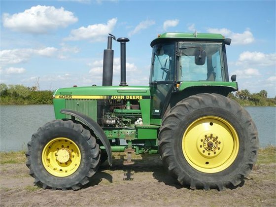 John Deere 4055, 4255, 4455 Tractor Operator'S Manual OMAR110571