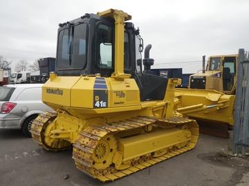 KOMATSU D41E-6 D41P-6 BULLDOZER SERVICE REPAIR MANUAL + OPERATION & MAINTENANCE MANUAL DOWNLOAD