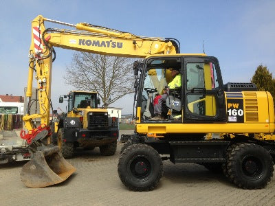 KOMATSU PW160-7E0 Hydraulic Excavator Service Repair Shop Manual