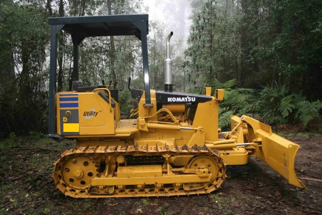 Download Komatsu D21PL-6(JPN) Bulldozer Operation and Maintenance Manual S/N 60001-UP