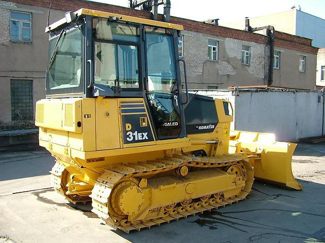 Komatsu D31EX-21 D31PX-21 D37EX-21 D37PX-21 D39EX-21 D39PX-21 Galeo Bulldozer Operation & Maintenance Manual DOWNLOAD