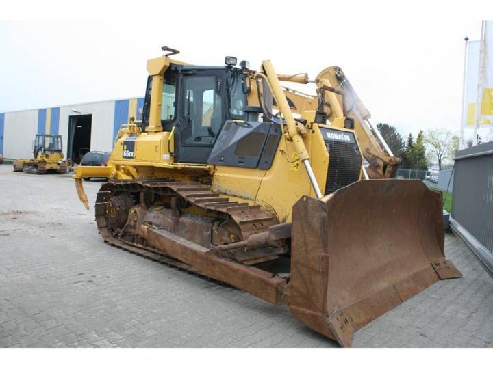 Komatsu D65EX-15 D65PX-15 D65WX-15 Operating and Maintenance Instructions Manual