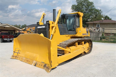 Komatsu D85EX-15 D85PX-15 Bulldozer Operation & Maintenance Manual
