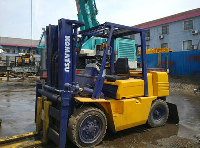 Komatsu FD50T Forklift Part’s Catalog Manual