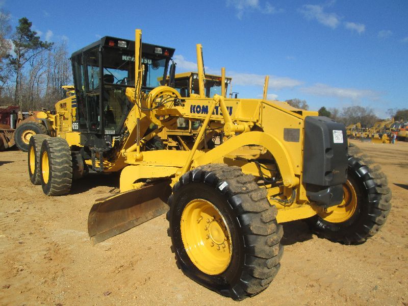 Download Komatsu GD655-3(JPN)-TIER3 Motor Grader Operation and Maintenance Manual S/N 51501-UP