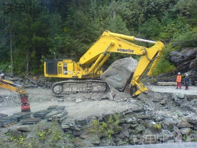 Download Komatsu PC1000LC-1(JPN) CRAWLER EXCAVATOR Operation and Maintenance Manual S/N 10377-UP