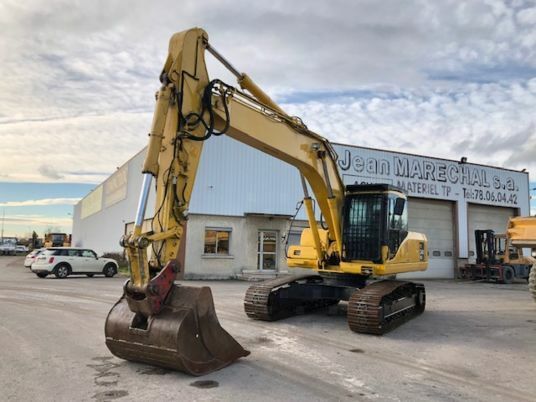 Download Komatsu PC240NLC-7(GBR)-K CRAWLER EXCAVATOR Operation and Maintenance Manual S/N K40001-K40659