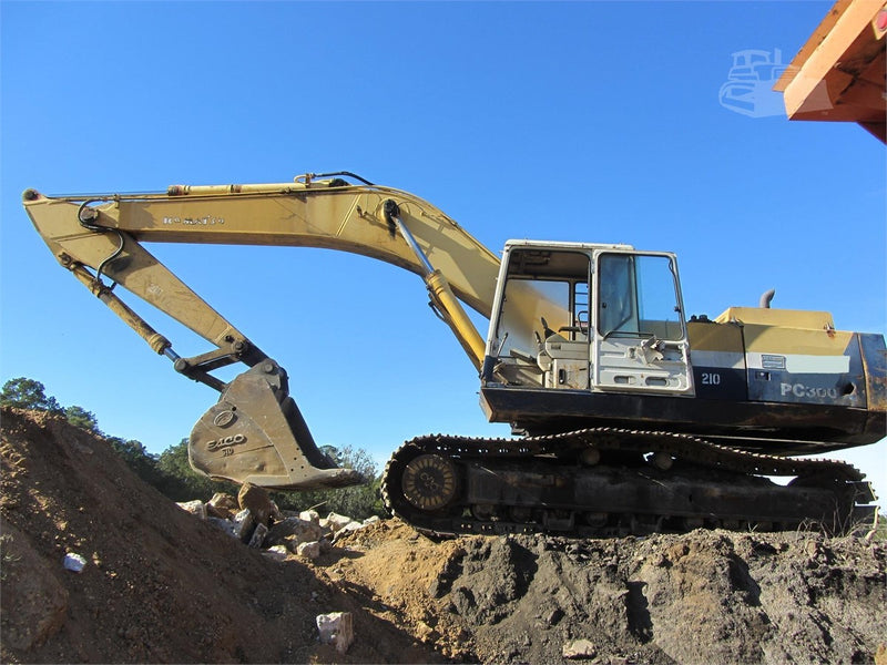Download Komatsu PC300LC-5(JPN) CRAWLER EXCAVATOR Operation and Maintenance Manual SN 21401-UP