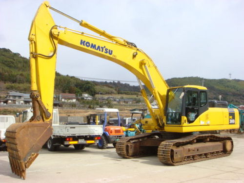 Download Komatsu PC300LC-7(USA)-L CRAWLER EXCAVATOR Operation and Maintenance Manual SN A85001-UP