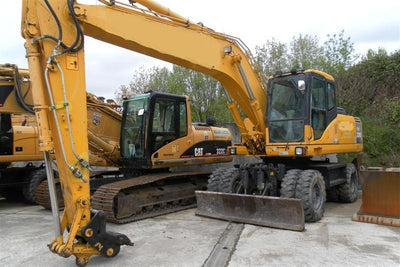 Komatsu PW200-7K, PW220-7K Wheeled Excavator Operation & Maintenance Manual SN: K40146 and up