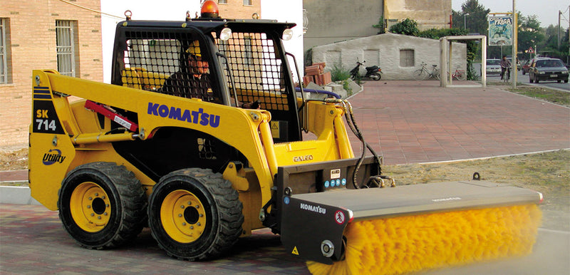 Download Komatsu SK714-5(ITA) Skid Steer Loader Operation and Maintenance Manual S/N 37AF01701-37AF01875