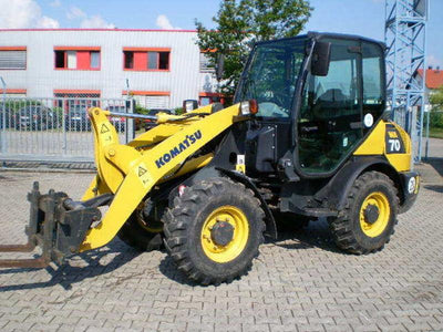 Komatsu WA70-5 Wheel Loader Operation & Maintenance Manual SN H50051 and up