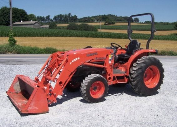 Kubota L3240, L3540, L3940, L4240, L4740, L5040, L5240, L5740, 2WD, 4WD Tractor Operator's Manual