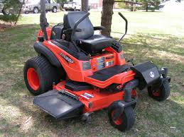 Kubota Lawn ZD326 Tractor Service Repair Manual GERMAN