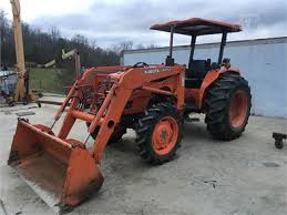 Kubota M5400DT-N Tractor Service Repair Manual