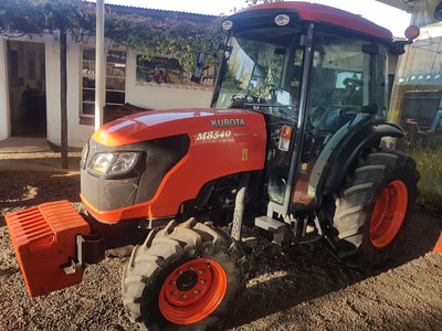 Kubota M8540 Narrow Cab Tractor Owners Operators Manual
