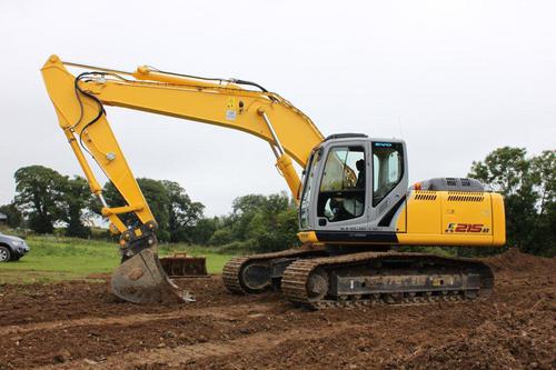 New Holland E215B, E215BLC Hydraulic Excavator Workshop Service Repair Manual