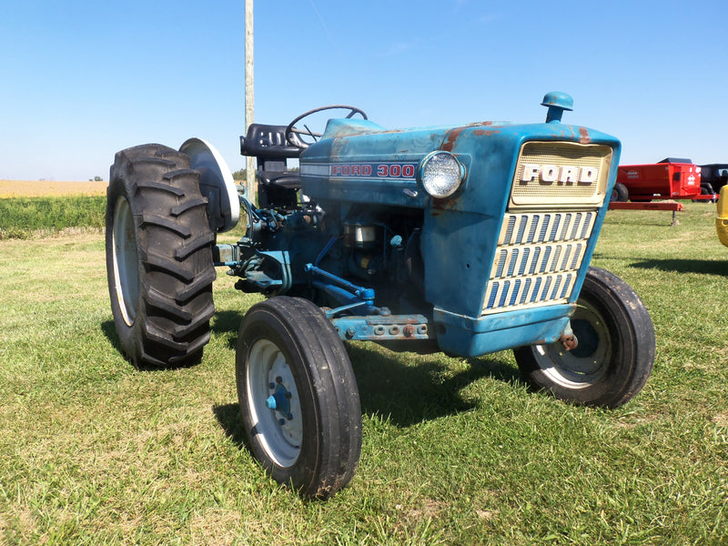 New Holland Ford 300 Tractor Operators Manual