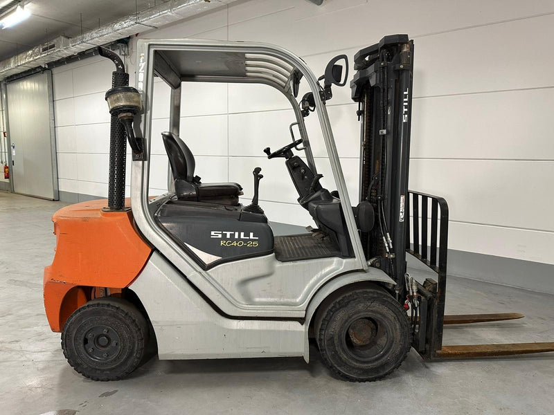 Still RC40-25 RC40-30 RC40-35 RC40-25T RC40-30T RC40-35T Diesel Truck Parts Manual