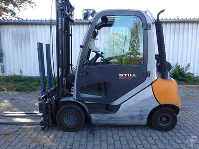 Still RX70-22D, RX70-25D, RX70-30D, RX70-35D Diesel Forklift Truck Series 7361-7364 Operating Manual